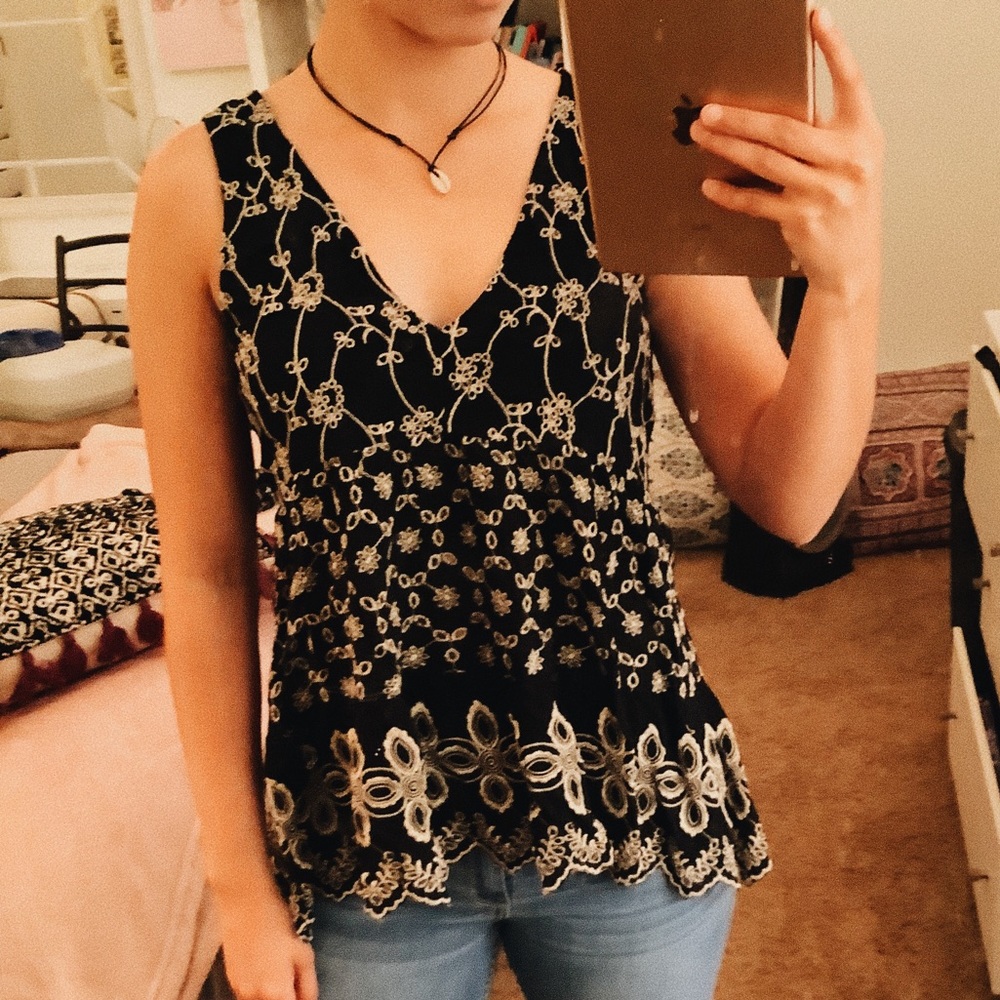 American Eagle Flowy Tank